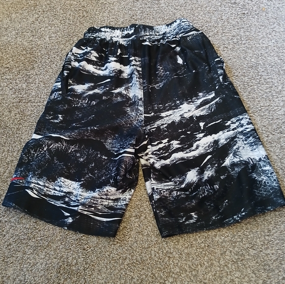 Nike Dri Fit LeBron James Athletic Shorts Boys Size Small (8" Inseam) - Picture 2 of 5